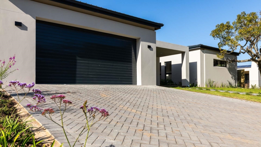 3 Bedroom Property for Sale in Keurbooms River Western Cape